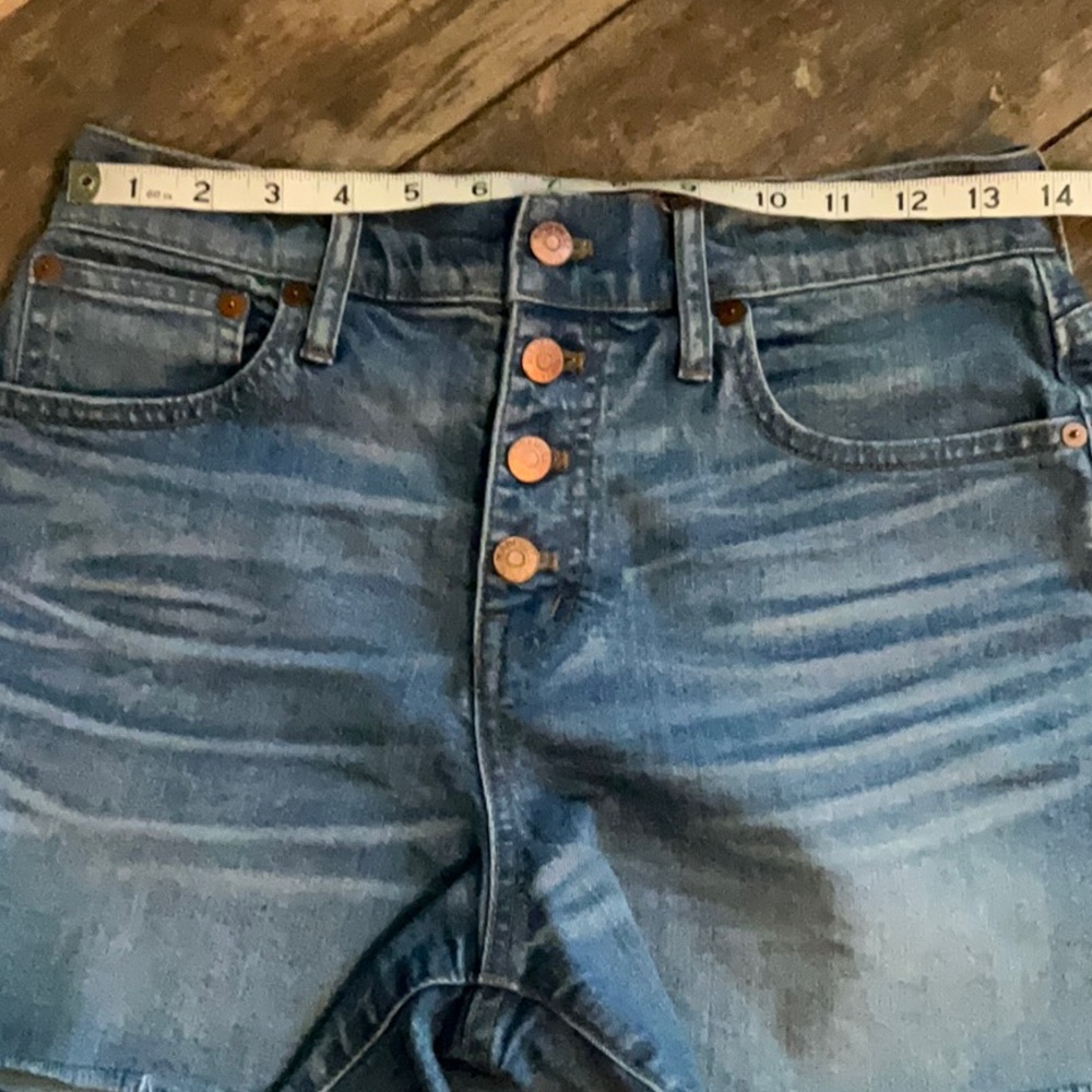 Madewell Denim Button-Fly Women Shorts - Picture 2 of 7